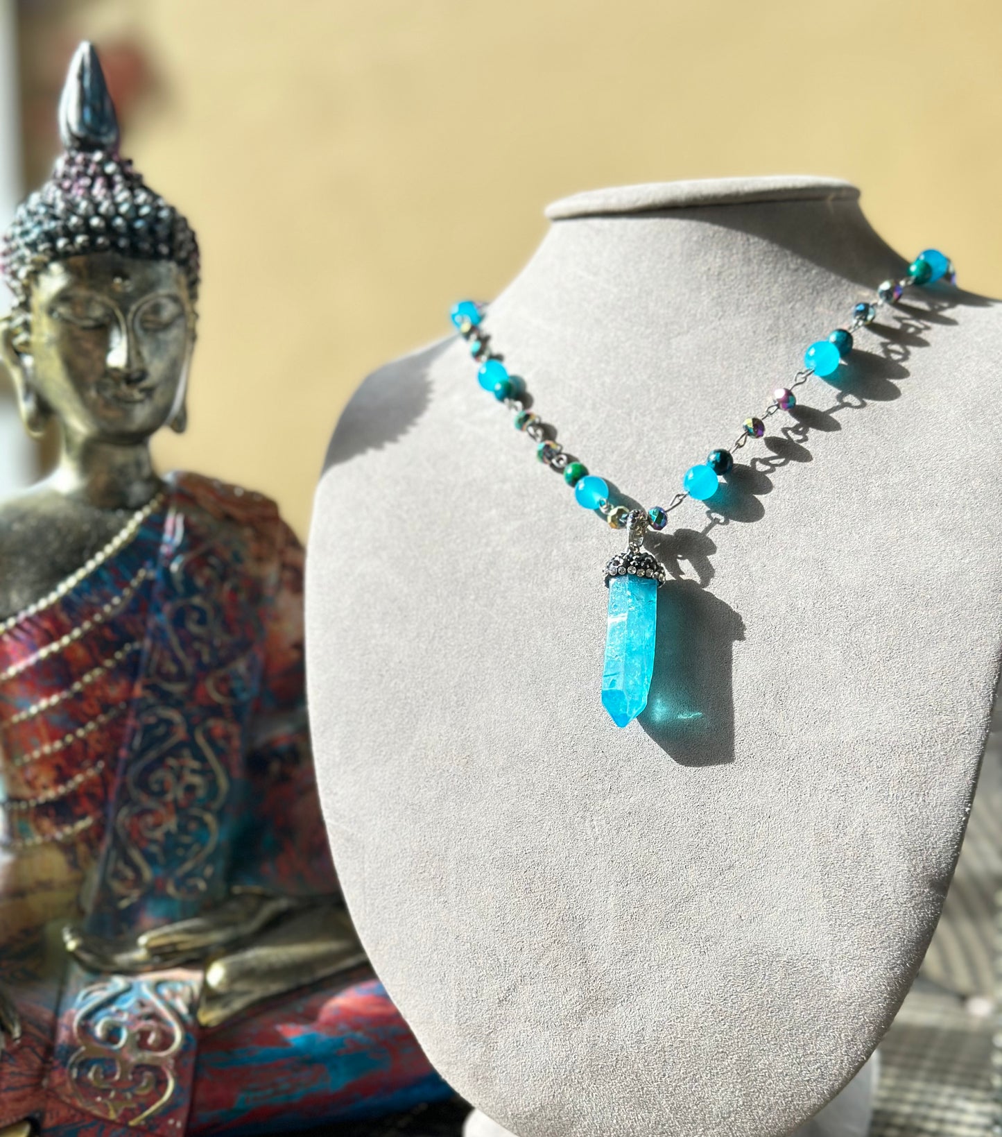 Curacao blue Quart Necklace